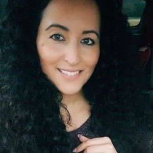 Meet your Posher, Cinthia